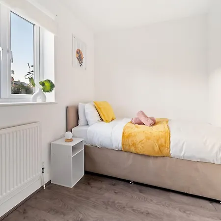 Last-Minute Specials L Modern House Near City Center Sleeps 6 With Free Parking L By Zen Nights Short Lets & Serviced Accommodations Leicester Exterior photo