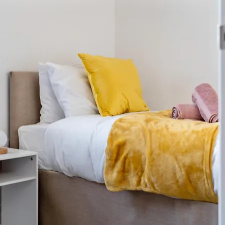 Last-Minute Specials L Modern House Near City Center Sleeps 6 With Free Parking L By Zen Nights Short Lets & Serviced Accommodations Leicester Exterior photo