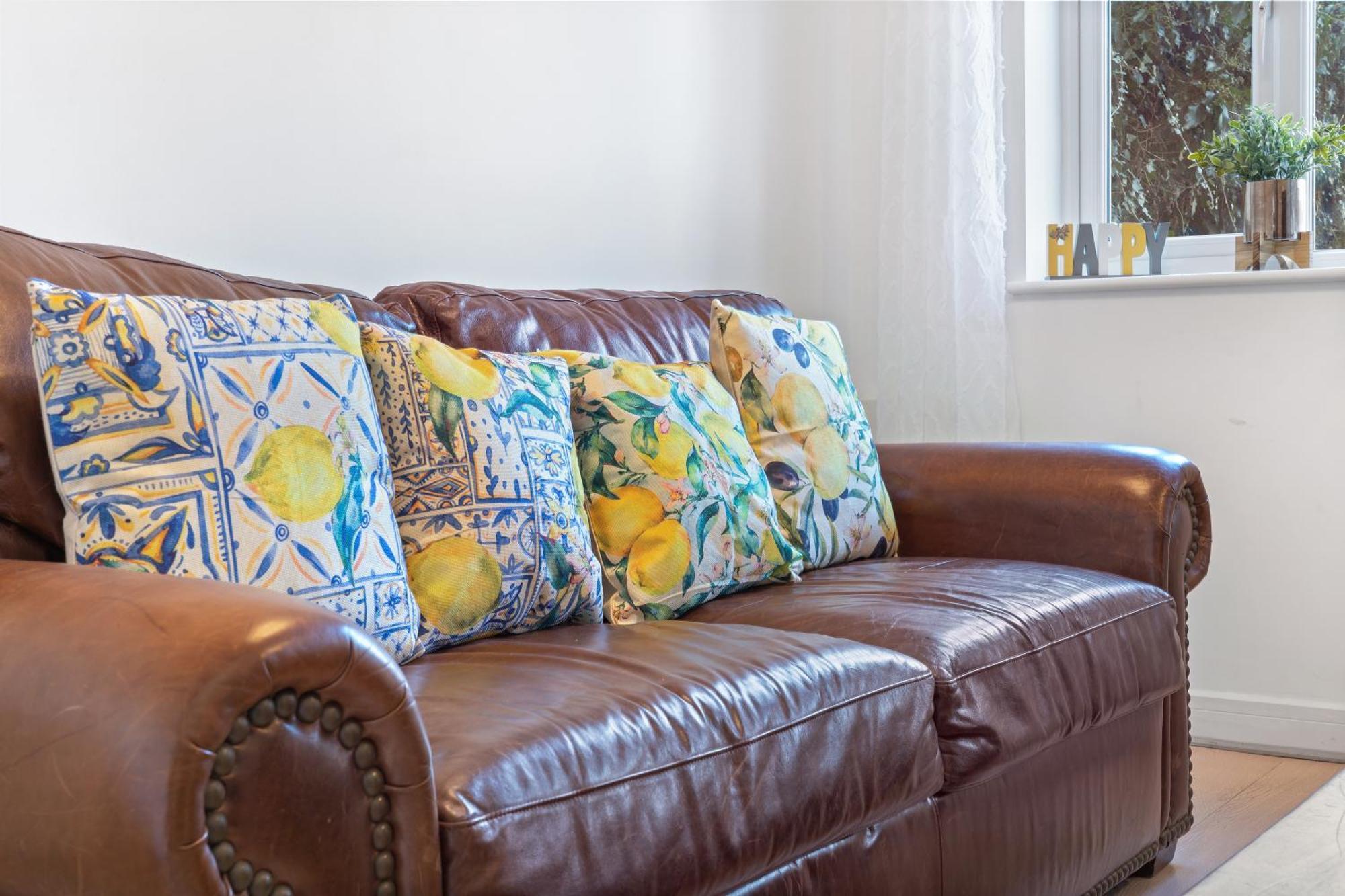 Last-minute Escape L Modern House Near Center Sleeps 6 With Free Parking L By Zen Nights Short Lets & Serviced Leicester